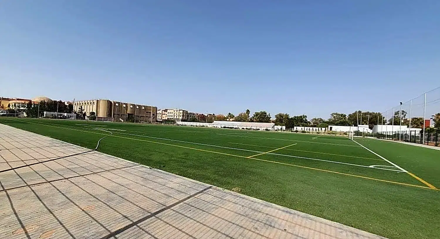 Terrain Nkhila — vue générale du terrain sportif